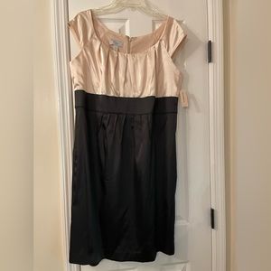 Dressbarn knee length black and cream satiny dress